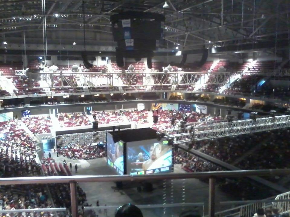 Mall of Asia Arena crowd during the Pacquiao–Bradley pay-per-view